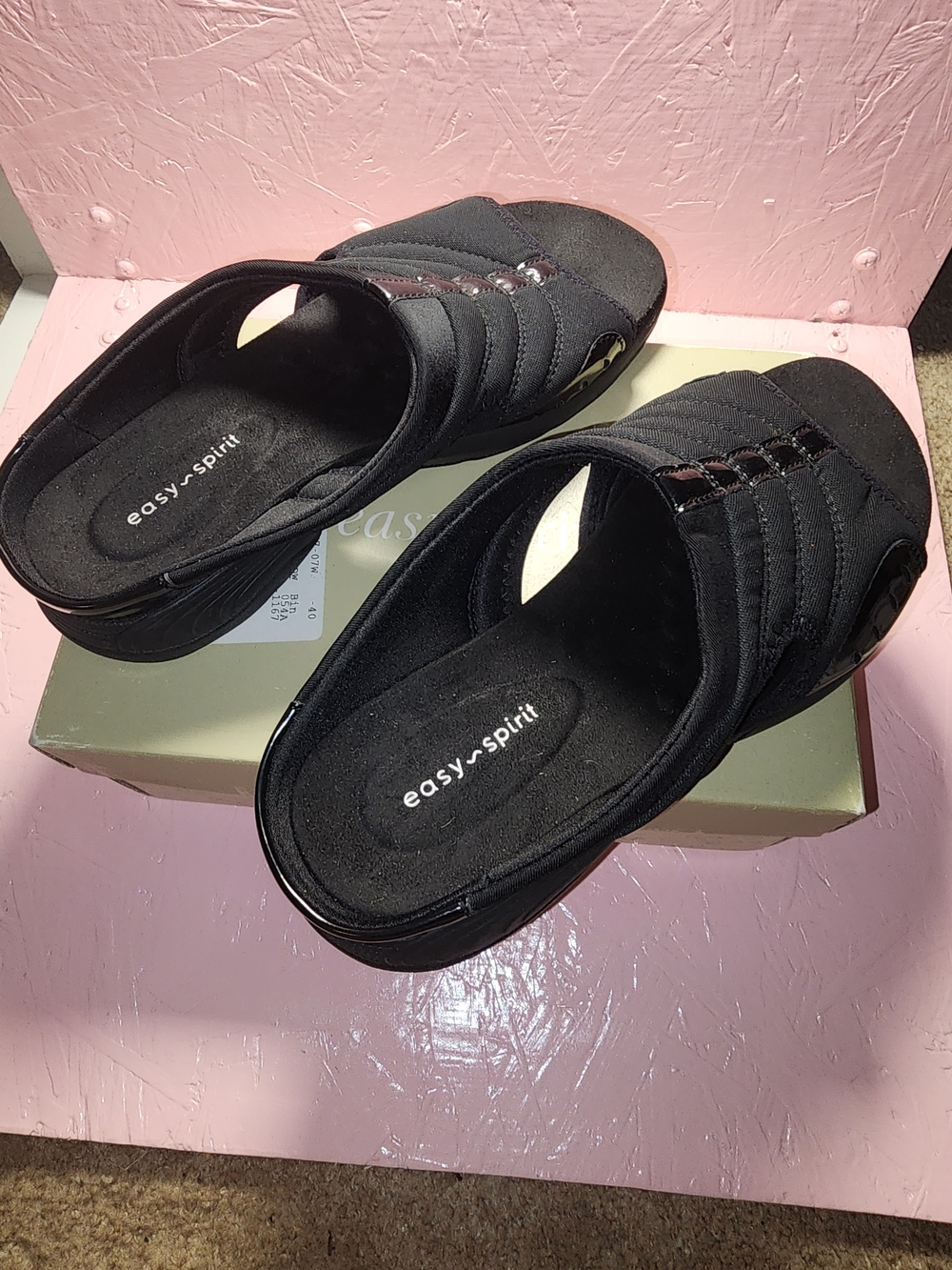 Easy Spirit Women's Black Slip-On Comfort Sandals